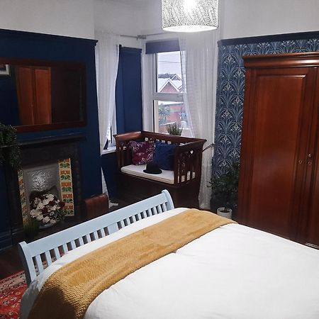 Lytham Luxury Villa Литам Сент Аннс Екстериор снимка