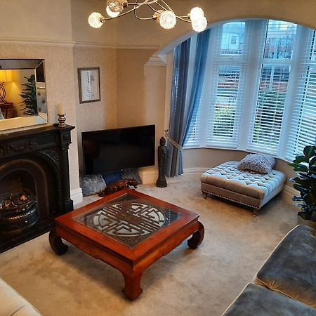 Lytham Luxury Villa Литам Сент Аннс Екстериор снимка