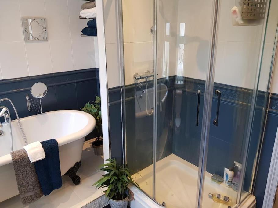 Lytham Luxury Villa Литам Сент Аннс Екстериор снимка