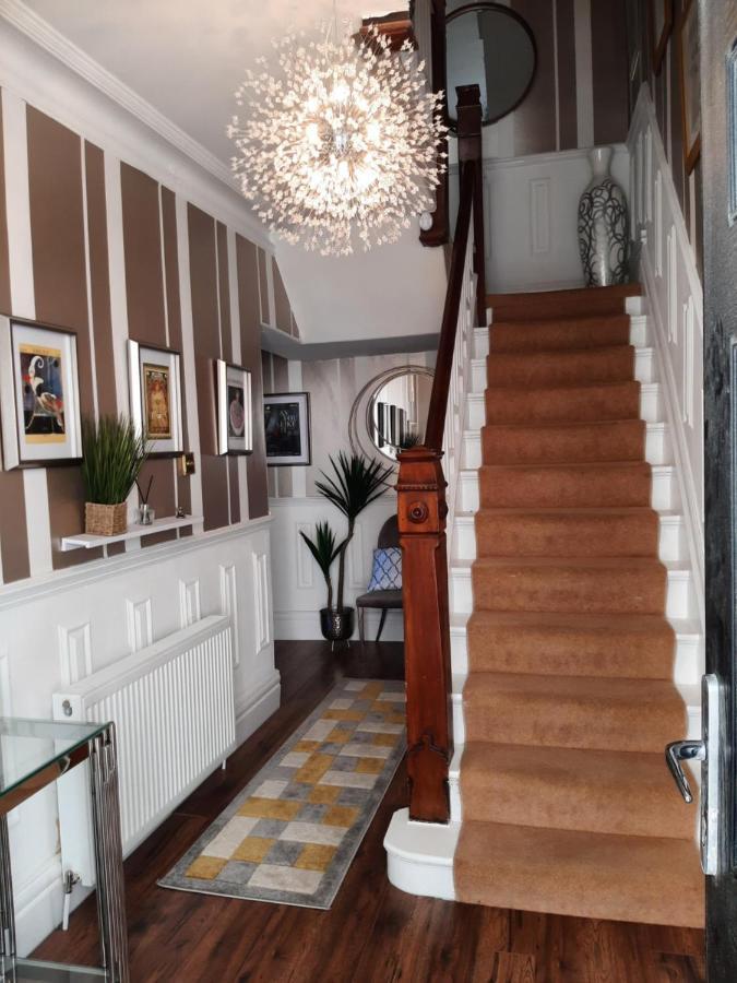 Lytham Luxury Villa Литам Сент Аннс Екстериор снимка